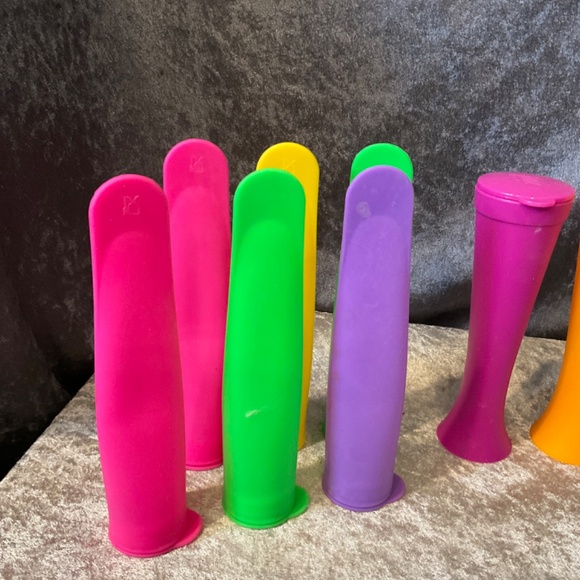 Set of 6 Colorful Silicone Popsicle Molds - Picture 4 of 4